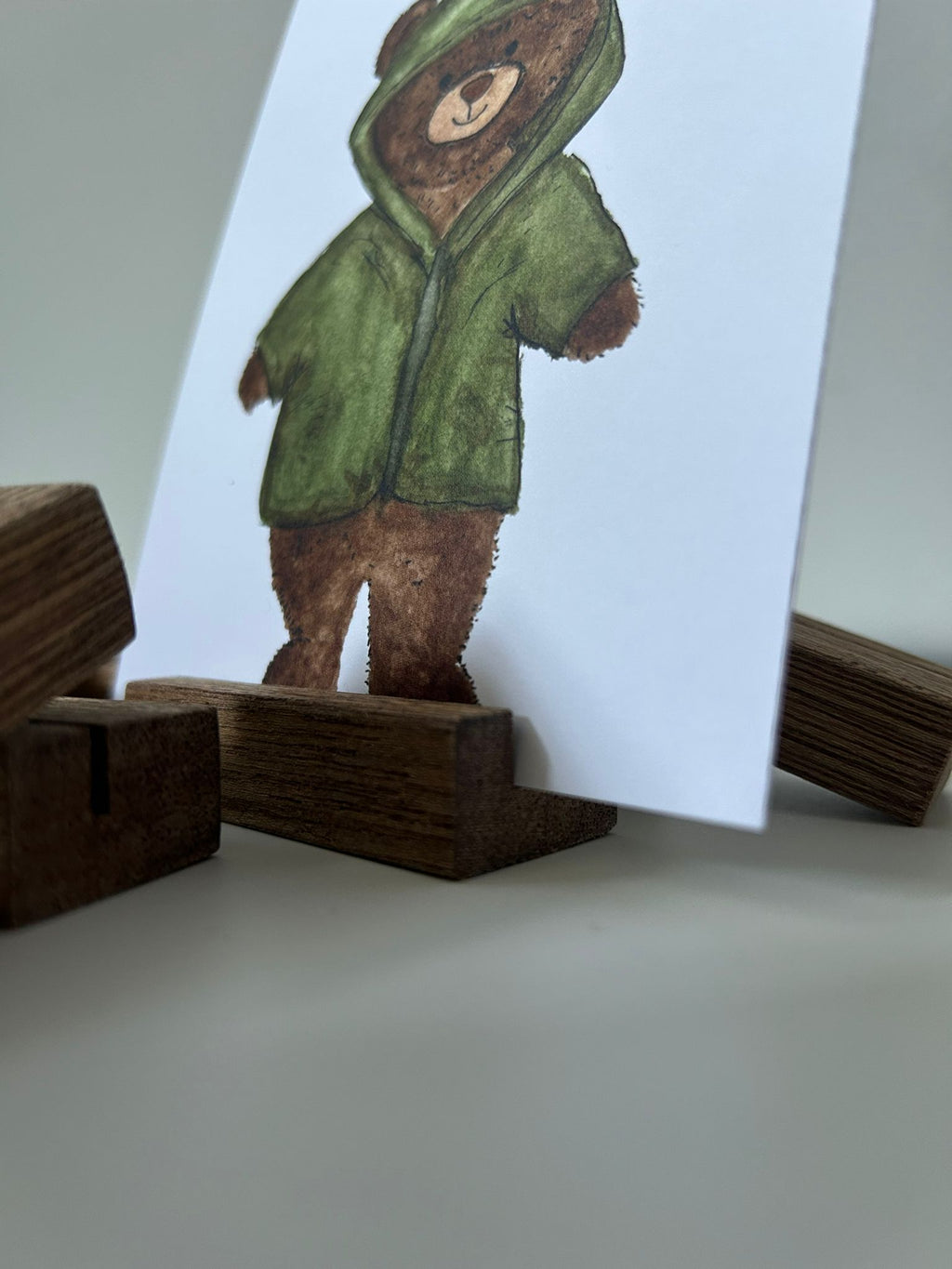 Eikenhouten kaartenhouder